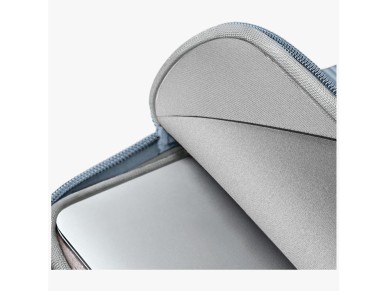 Uniq Cyprus Ridge Edition Laptop Sleeve bag for a 16" water-resistant neoprene laptop - blue