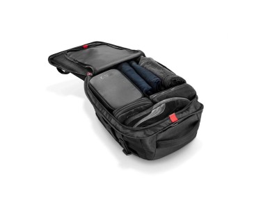 Mochila Tech-Protect Defender S40 para Ryanair e Wizzar, laptop de 20 litros - preta