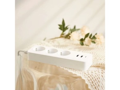 Xiaomi 20W Power Strip with Switch / 3 Power Outlets / 1 USB / 2 USB Type-C / 1.4m Cable / White