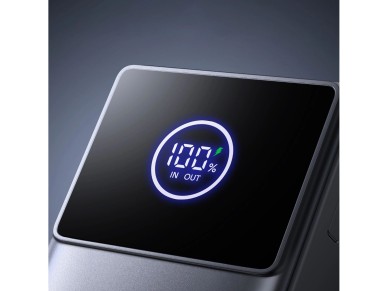 Joyroom JR-PR1 10000mAh 22.5W Powerbank with Built-in Retractable USB-C Cable - Black Joyroom JR-PR1 10000mAh 22.5W Powerbank with Built-in Retractable USB-C Cable - Black