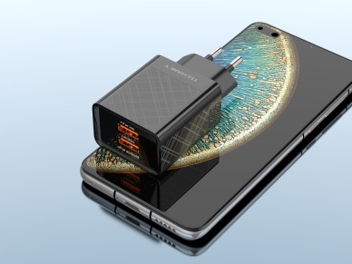 Techancy Carregador Usb 2.4A Preto  TA2758, 2usb Output, Chip Inteligente Integrado, Carregamento Si