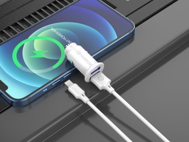 Techancy Carregador De Autom�vel Mini  TC6408, Carregamento 2usb 2.4A, Kit De Dados Com Cabo Usb-Lig