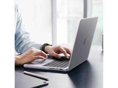 Spigen AirSkin Case for MacBook Pro 16" 2021 / 2023 / 2024 / 2025 / 2026 - Transparent Matte Spigen AirSkin Case for MacBook Pro 16" 2021 / 2023 / 2024 / 2025 / 2026 - Transparent Matte