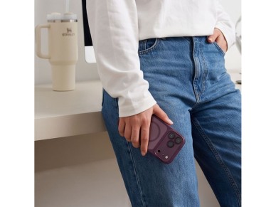 Tech-Protect MagPeak MagSafe CC Case for iPhone 18 Pro Max / 17 Pro Max - Clear Burgundy Tech-Protect MagPeak MagSafe CC Case for iPhone 18 Pro Max / 17 Pro Max - Clear Burgundy