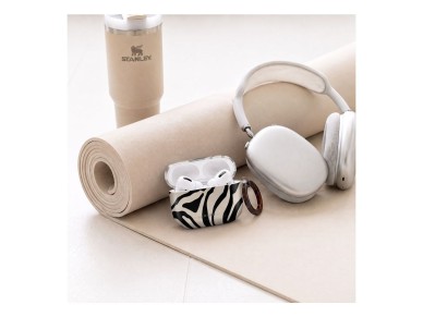 Tech-Protect Lamano case for AirPods Pro 3 - black and beige Tech-Protect Lamano case for AirPods Pro 3 - black and beige